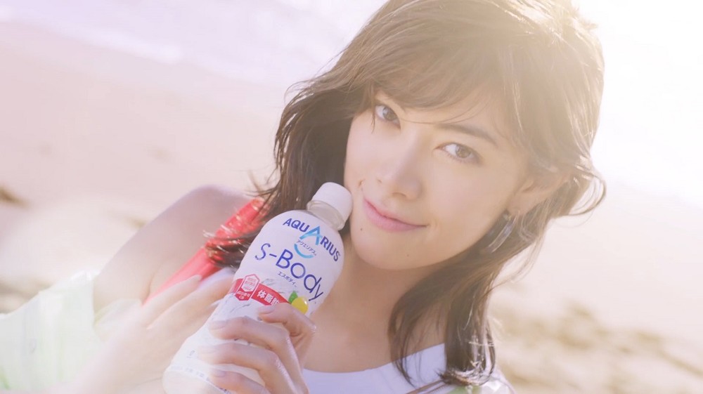 CMからのカット。チャーミングな表情が光る。