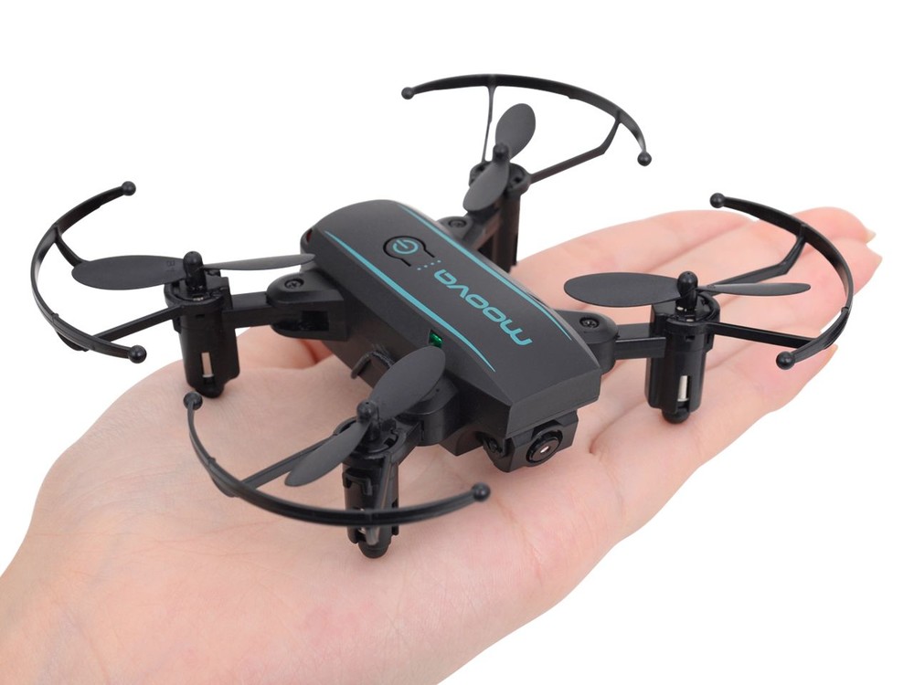 手のひらサイズでポケットにも収納可　超小型ドローン