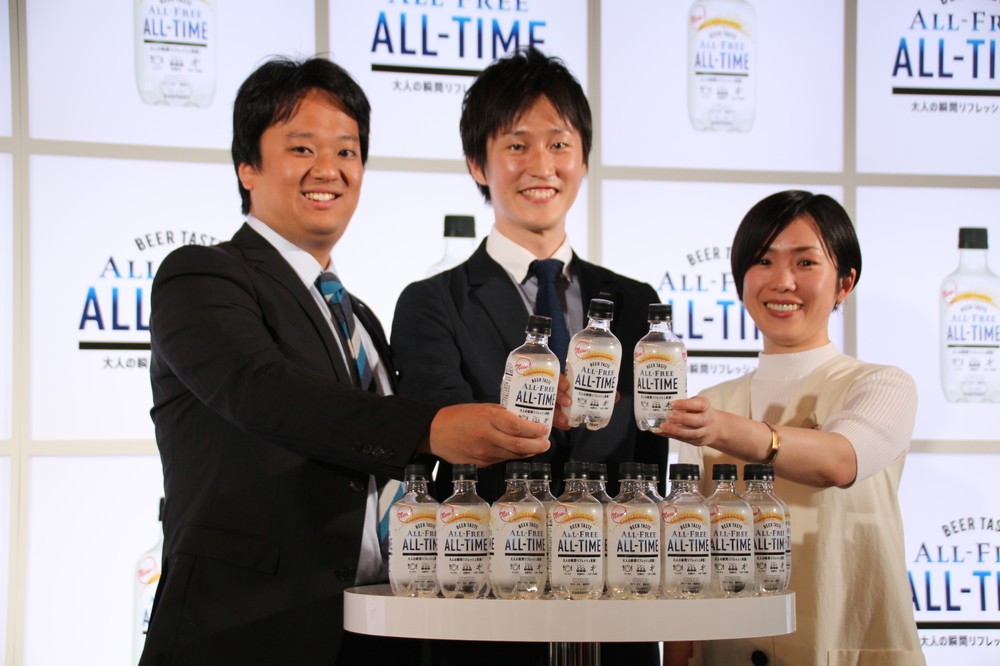 （左から）サントリービールの加藤悠一氏、大津亮氏、児島薫氏