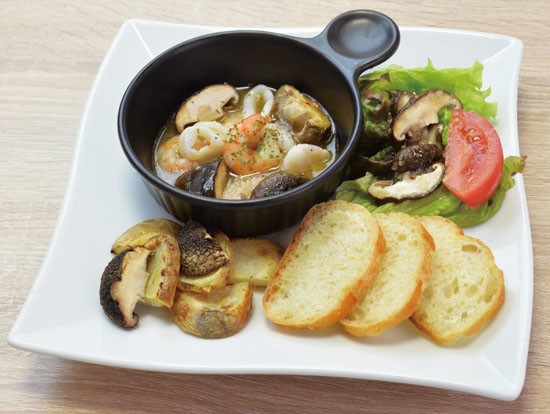 マッシュルーム・サンバ DINNER ver.　 (c) SUNRISE