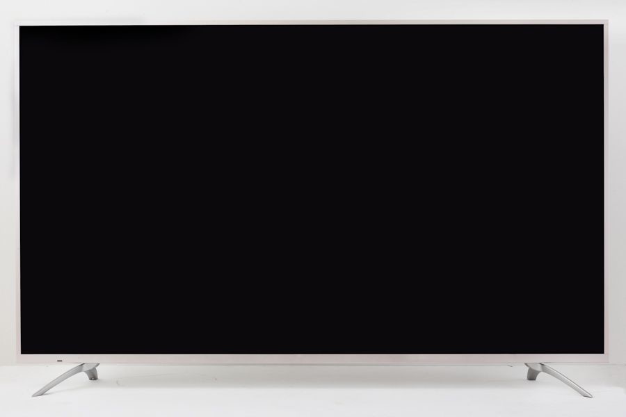 75V型4K液晶テレビ　動き激しくダイナミックな映像も滑らかに