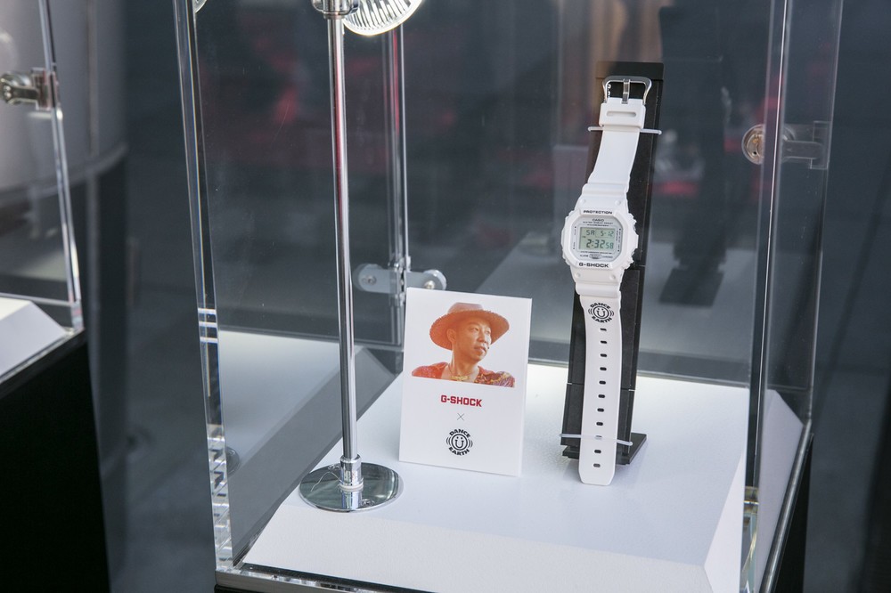 EXILE USAとのコラボモデル