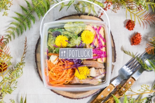 恵比寿キッチン「クワトロ LUNCHBOX  -日替わり彩り4種のおかず弁当-」