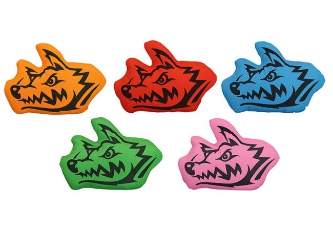 ニューアルバムのリリースを控える「狼バンド」がクッションに