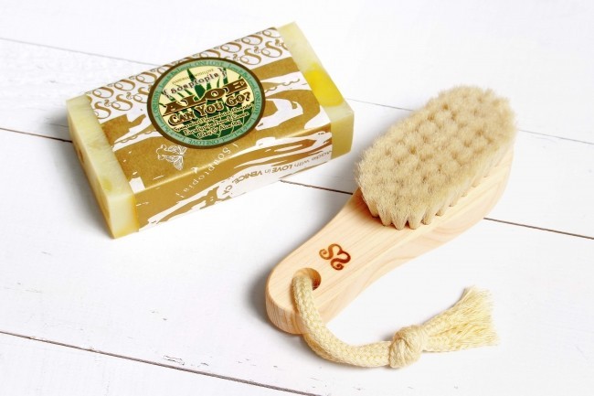 ブラシ洗顔で毛穴美人になろう！　「フェイスブラシ」