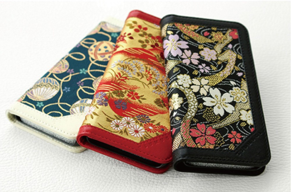 西陣織金襴×牛革を使用  iPhone向け手帳型ケース