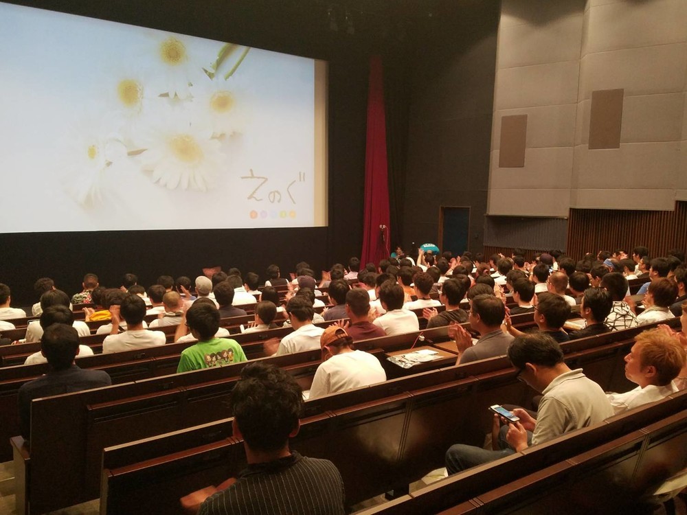 秋葉原でのライブビューイングの様子