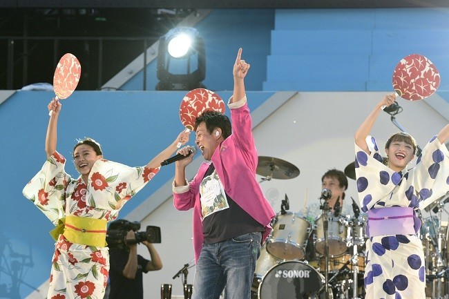 TUBE、30回目の「ハマスタ」ライブ どれも夏。全編が「夏と海」: J