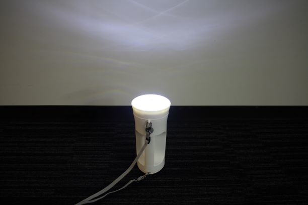 懐中電灯のみ・上向き（2018年9月撮影）