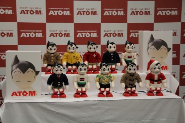 「コミュニケーション・ロボット ATOM」（2018年9月撮影）（ｃ）TEZUKA PRO／KODANSHA