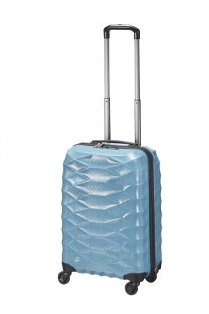 グラスファイバー配合　機内サイズのスーツケース、わずか1.7キロ