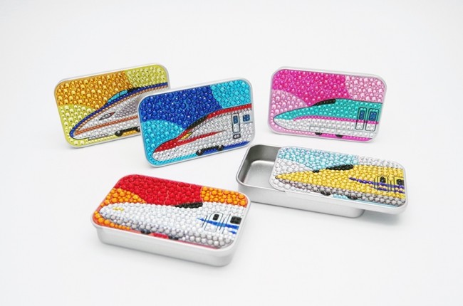 鉄道ファンならそろえたい　5種類の「新幹線キラキラ缶」