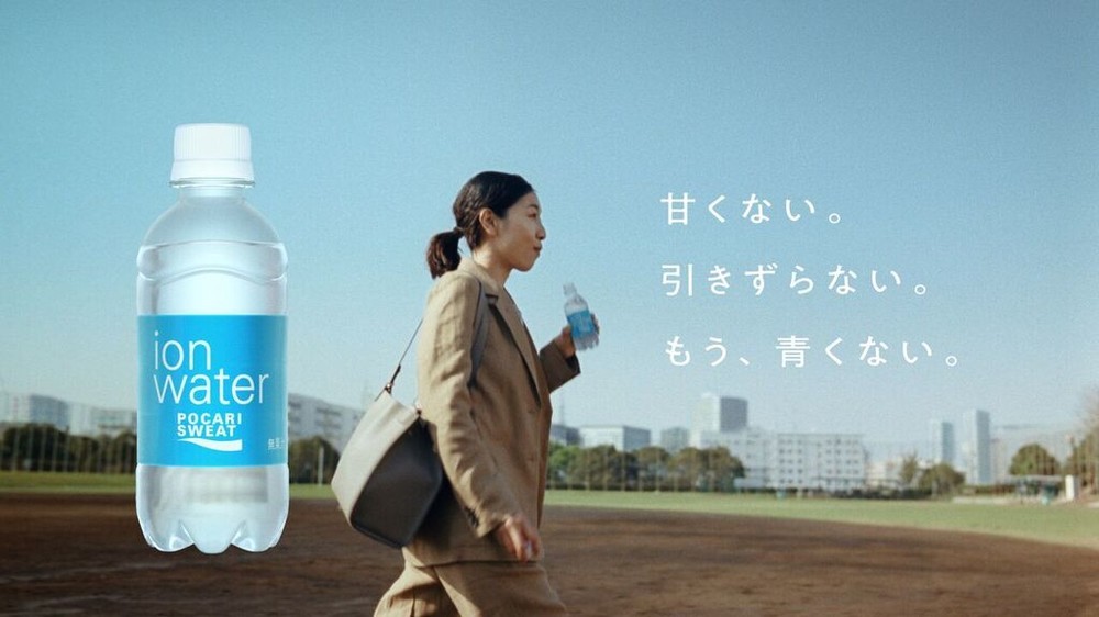 成人しても「まだ子ども」が増殖中？ 「大人になった」と実感、平均は29.5歳