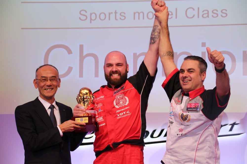 スポーツモデル部門優勝のブレット・ハート選手（カナダ）。整備士歴は13年。