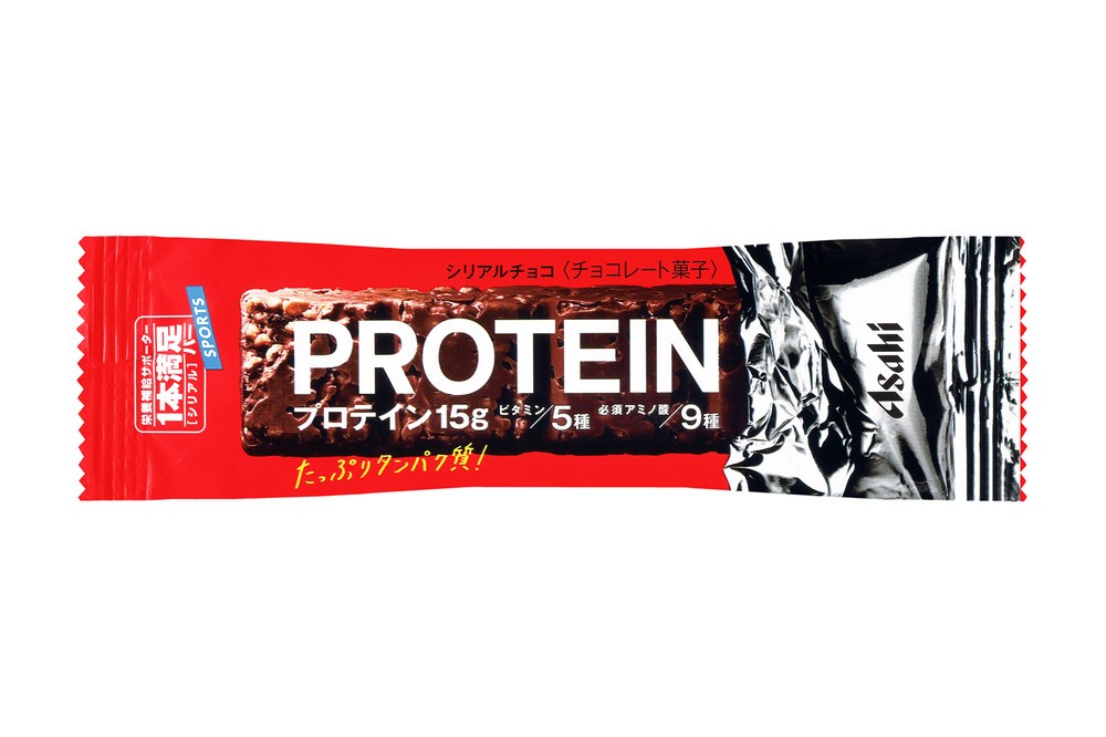 スポーツの合間にたんぱく質補給　プロテイン入った「1本満足バー」