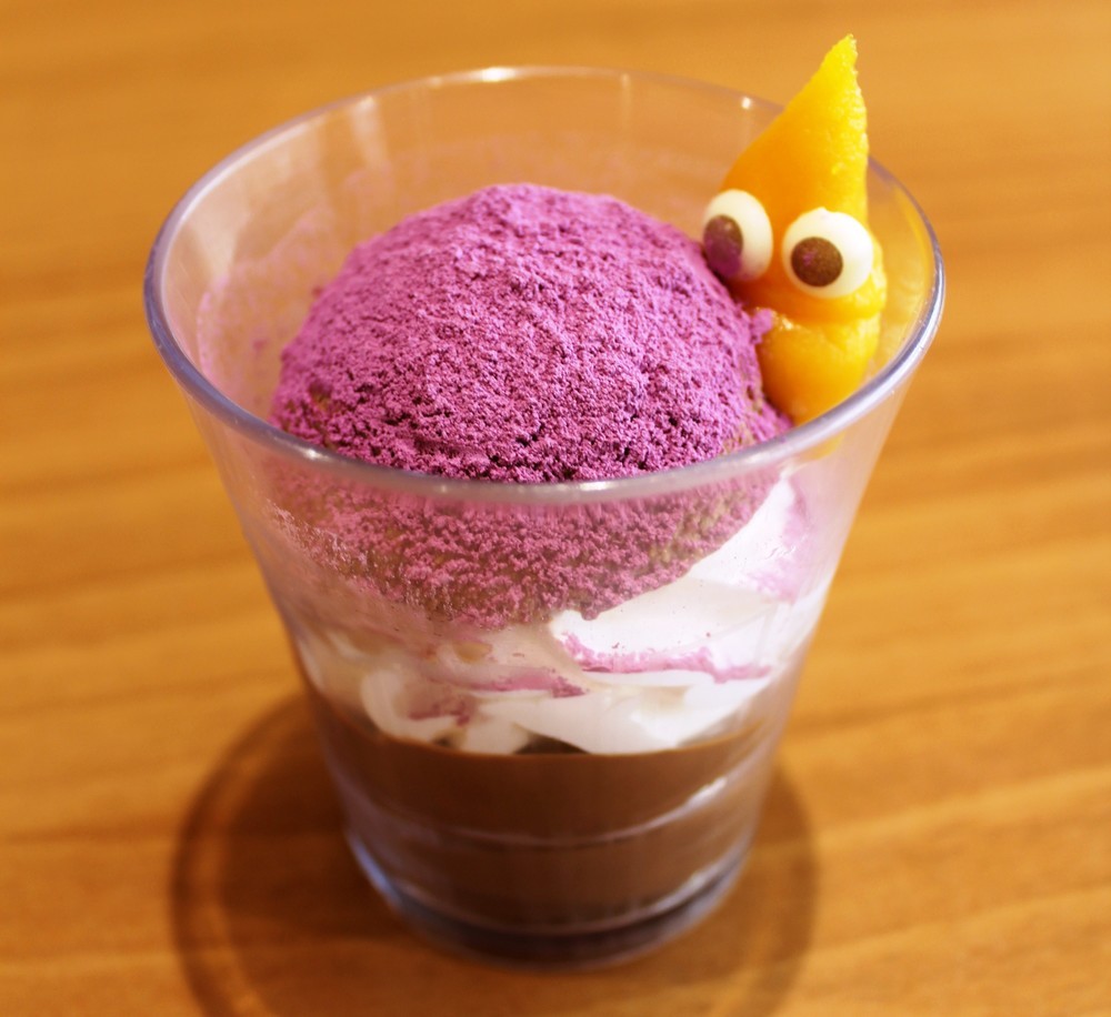 「ひょっこりモンスターパフェ」