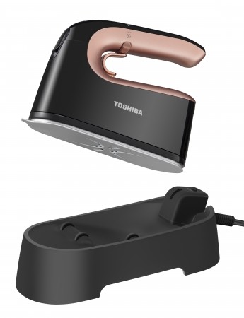 業界初のコードレス衣類スチーマー　アイロンとしても使える