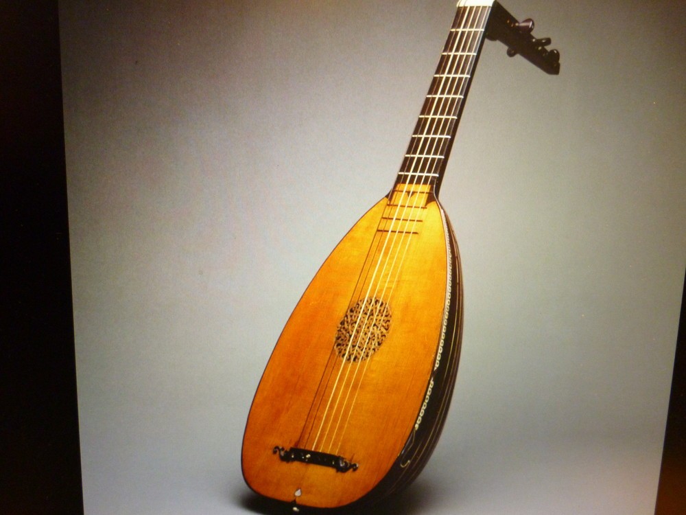 ルネサンス期に流行した楽器、リュート