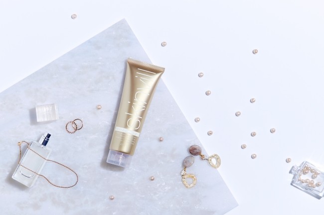 肌にやさしい「こんにゃくスクラブ」入りジェルでくすみ落とし　