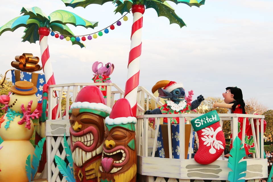 7つのクリスマスの物語が展開する（ディズニー・クリスマス・ストーリーズ）