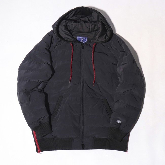 暖冬傾向の今年は気軽に羽織れるアウターを！