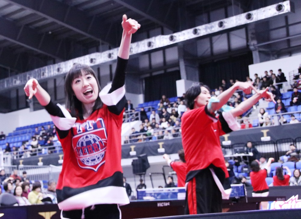 「TTポーズ」を取り入れたダンス応援