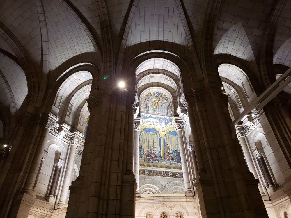 欧州は1月もクリスマス気分　だから聞きたい合唱曲「この麗しき大地に」