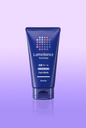 「うるおい守ってくすみや皮脂はしっかり落とす」洗顔料