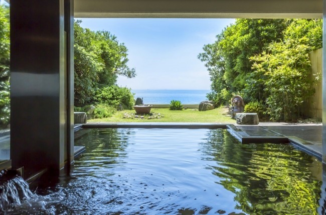 刈取り、塩蔵、試食が体験できる