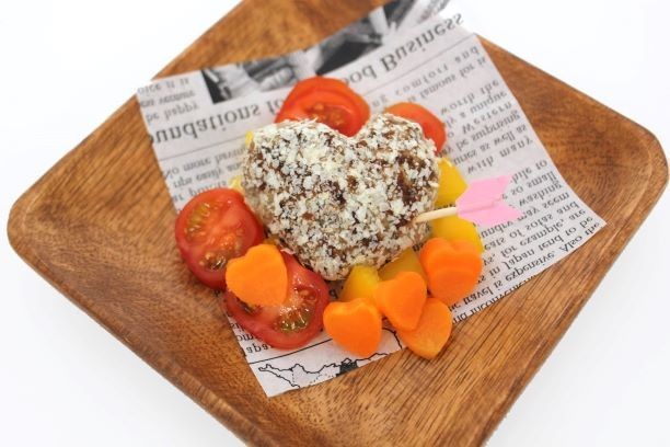 愛犬にもバレンタイン　トリュフチョコみたいなハンバーグ