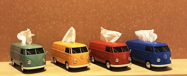 走る！「VWバス　ティッシュケース」　インテリアでも可愛い