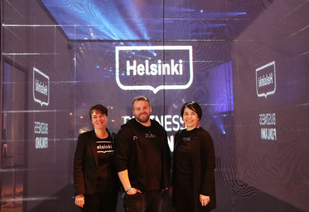 （左から）ヘルシンキ市長室国際関係チーフアドバイザー・イーナ氏、ZOAN社CEO・ミッカ氏、ZOAN社チーフマーケティングオフィサー＆パートナー・ローラ氏