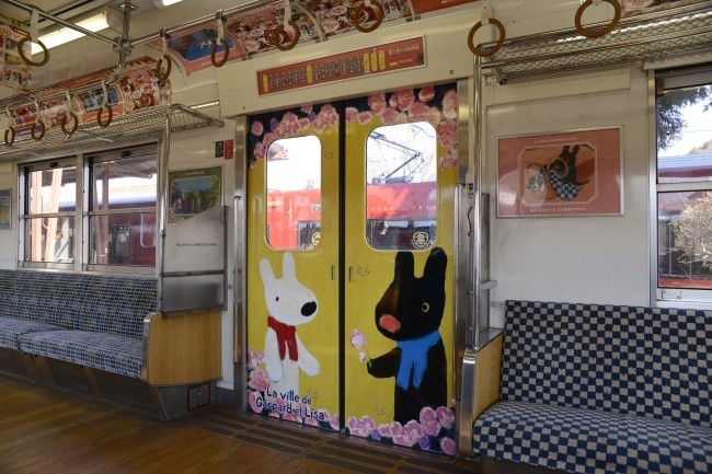 リサとガスパールの世界観が満載の特別車両