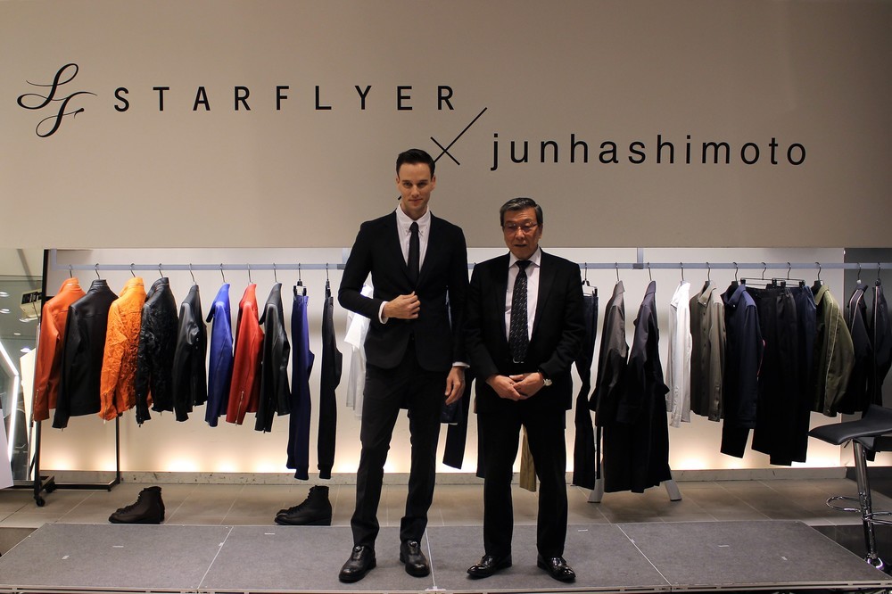 スターフライヤー・松石禎己代表取締役社長執行役員と着用モデル