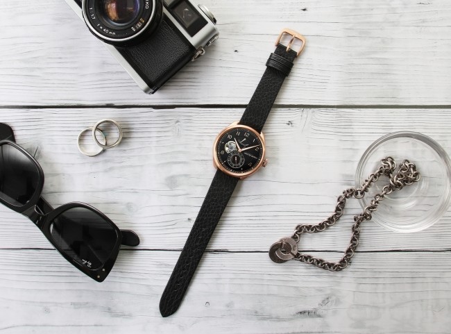 日本初腕時計「MASTERWORKS」から「TiCTAC」限定モデル登場！