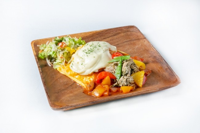 北海道大会代表 
オムライス専門店 アロハ（北海道釧路市）
『阿寒ポークの釧路産サラダパプリカのラタトゥイユオムライス チーズソースがけ』