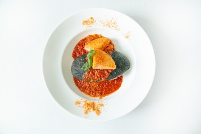 北陸大会代表
ぶどうの木（石川県金沢市）
『海老の極み！金澤ブラックオムライス』