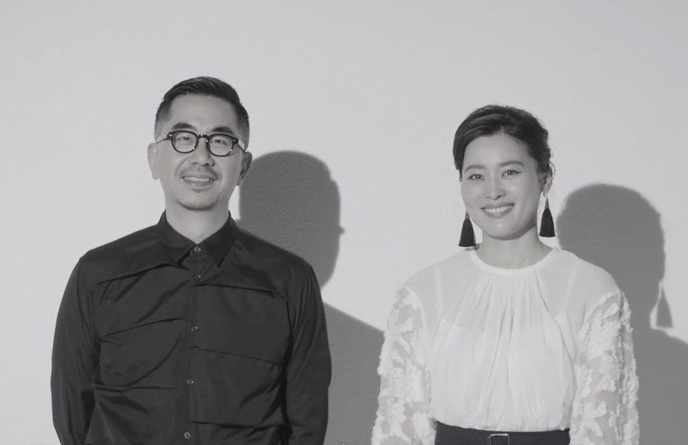 （左から）ヘンリー・ホー氏、女性書家・アーティストの紫舟氏