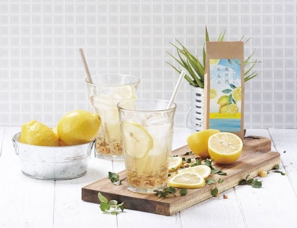 ドライフルーツたっぷりの「食べられるお茶」　茶葉を捨てる手間なし