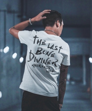 背中で語る男の夏アイテム　メンズファッションブランド「DIVINER」から