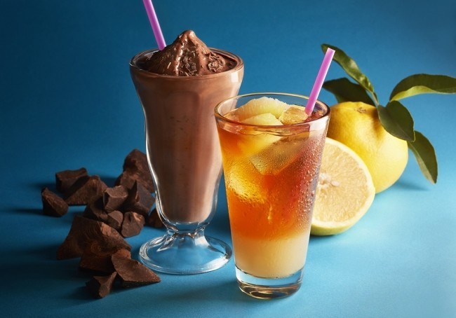 タリーズ夏のドリンク　「チョコ」と「グレープフルーツ」