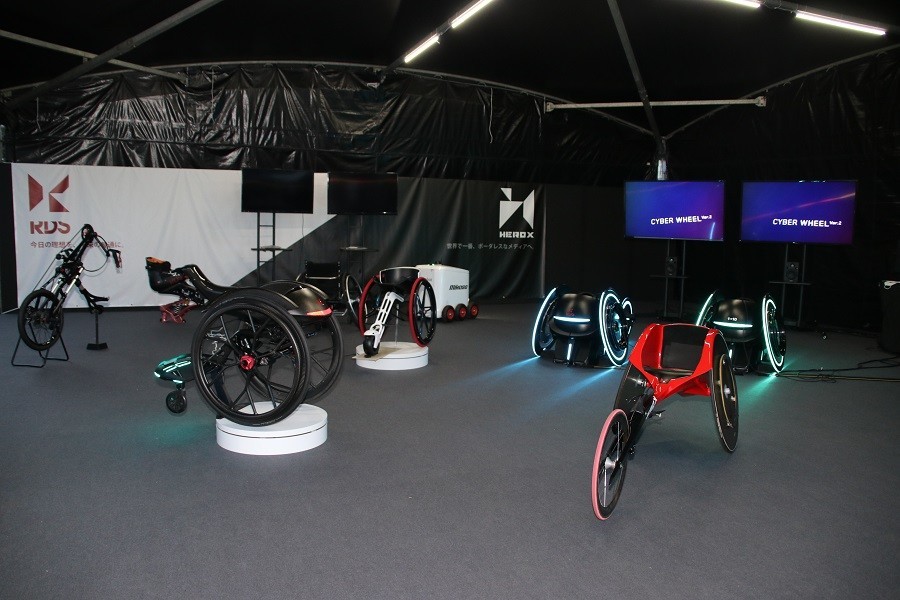 「HERO X ZONE」内展示スペース