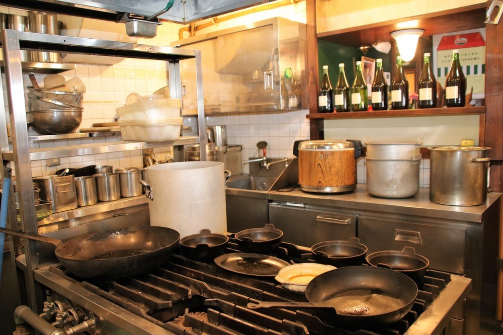 厨房には当時の調理器具