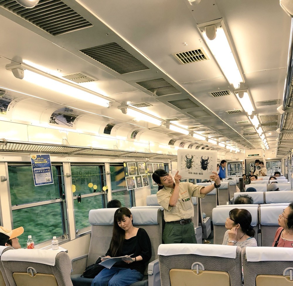 過去の「ホタル列車」の様子