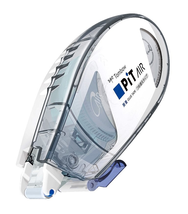 軽く引けて分厚い封筒もしっかり封じられるテープのり