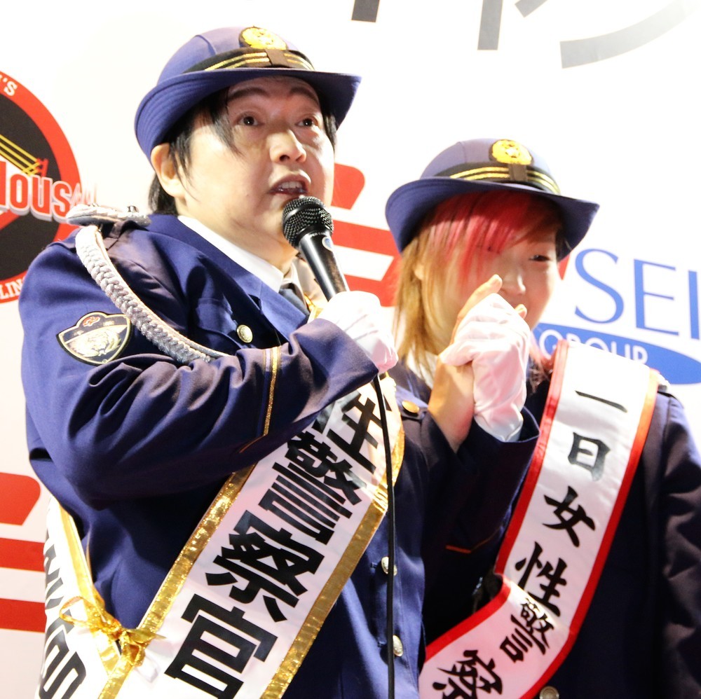 長与さん「触られたら指を掴んでください」