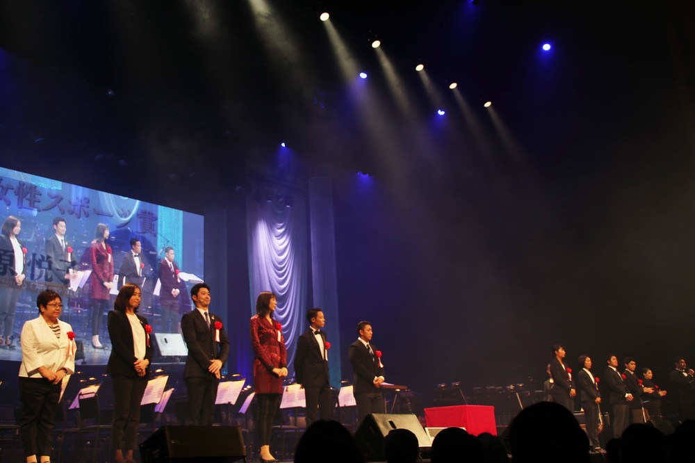 登壇した受賞者たち