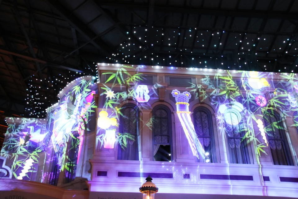 夜は「スターライト・ウィッシングプレイス」に！　幻想的な七夕世界が広がる