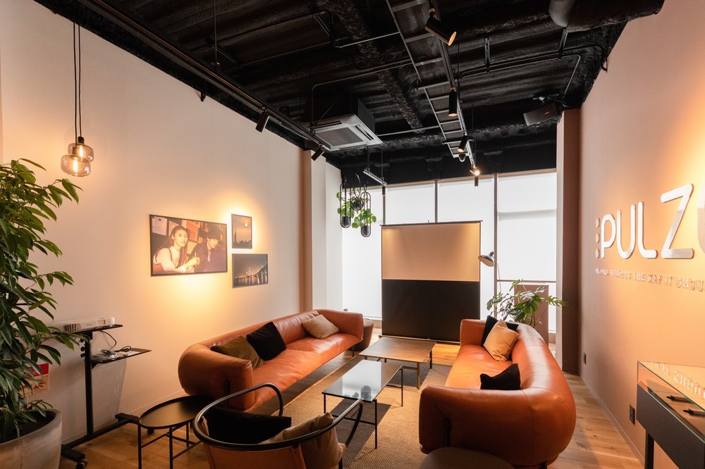 新型加熱式タバコのコンセプトストアオープン　家のようなくつろぎ空間「PULZE 福岡」