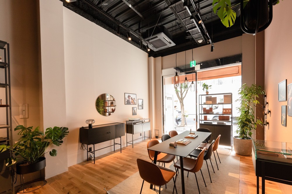 「PULZE 福岡」1階、エントランススペース